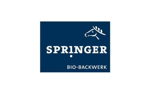 Logo von SPRINGER BIO-BACKWERK, blauer Hintergrund mit weißem Text und einer stilisierten Pferdekopfsilhouette.