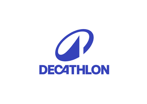 Logo von Decathlon in Blau, bestehend aus einem stilisierten „D“ und dem Schriftzug „DECATHLON“.