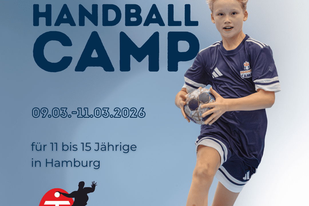 Junge spielt Handball in einem Sportsaal; Informationen zu einem Handballcamp vom 09.03. bis 11.03.2026.